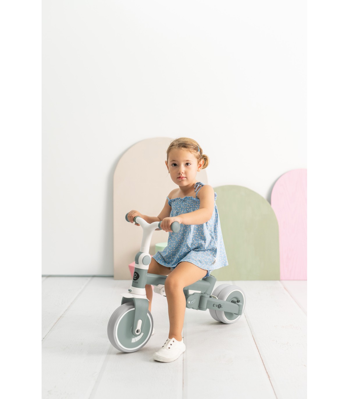 105699-TRICICLO MULTIFUNCION EVOL WHITE OLMITOS(4-0)-4